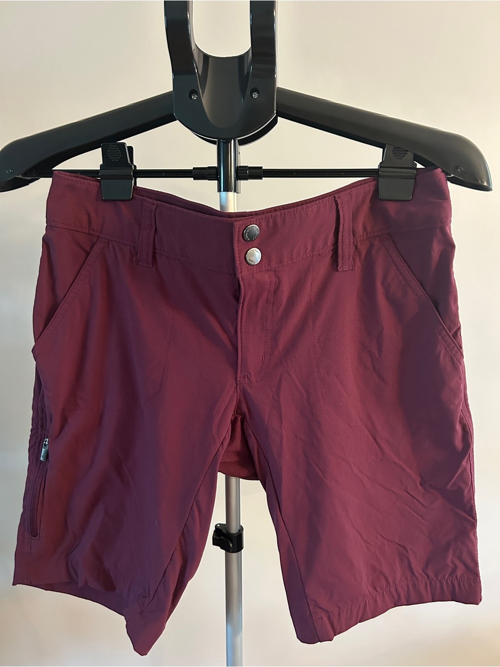 Columbia Women's Maroon Outdoor Bermuda Shorts